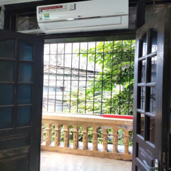 Cho thuê nhà Riêng 3 Tầng Ngõ rộng giá Hợp lý