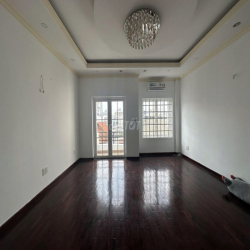 CHO THUÊ NHÀ HẦM_THANG MÁY_MÁY LẠNH_5 TẦNG 7PN_ĐƯỜNG LÊ ĐỨC THỌ 5,2X22