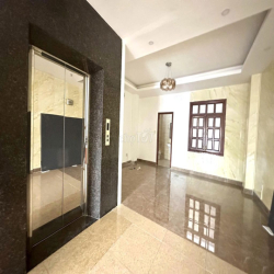 CHO THUÊ NHÀ HẦM_THANG MÁY_MÁY LẠNH_5 TẦNG 7PN_ĐƯỜNG LÊ ĐỨC THỌ 5,2X22