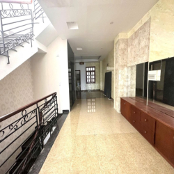 CHO THUÊ NHÀ HẦM_THANG MÁY_MÁY LẠNH_5 TẦNG 7PN_ĐƯỜNG LÊ ĐỨC THỌ 5,2X22