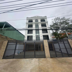 MB kinh doanh rộng 180m2