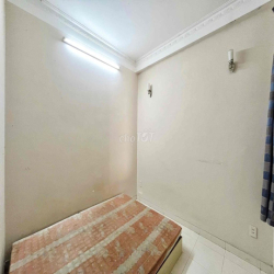 CHO THUÊ 2 PHÒNG NGỦ BAN CÔNG 60M2 NGAY ĐA KAO QUẬN 1 SIÊU THOÁNG