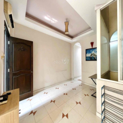 CHO THUÊ 2 PHÒNG NGỦ BAN CÔNG 60M2 NGAY ĐA KAO QUẬN 1 SIÊU THOÁNG