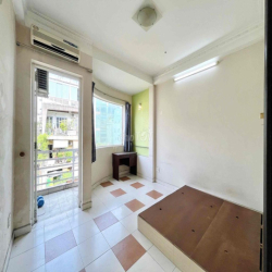 CHO THUÊ 2 PHÒNG NGỦ BAN CÔNG 60M2 NGAY ĐA KAO QUẬN 1 SIÊU THOÁNG