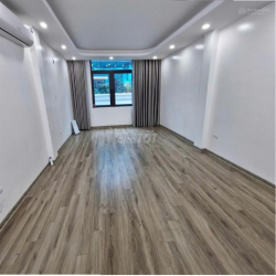 Nhà ngõ 3 phố Phạm Tuấn Tài - DT 55m2 x 6 tầng, nhà mới có Thang Máy