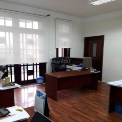 Nhà Văn Phòng, Spa khu Tân Định