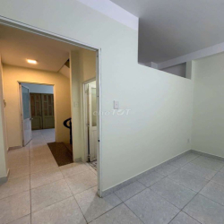 nhà cho thuê nguyên căn p1q8 nhà  hẻm ăn ninh 