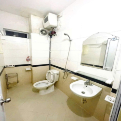 Cho thuê nhà 5 tầng Nam Dư, Lĩnh Nam, 3 ngủ, full đồ