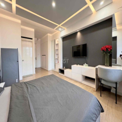 Cho Thuê Căn Hộ Cửa Sổ Gần Toà Nhà Viettel - Vòng Xoay Dân Chủ