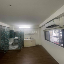 PHÒNG FULL NỘI THẤT CỬA SỔ THOÁNG MÁT Ở LIỀN NGAY CHỢ BÀ CHIỂU