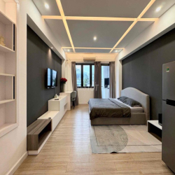 Cho Thuê Căn Hộ Cửa Sổ Gần Toà Nhà Viettel - Vòng Xoay Dân Chủ