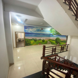 Cho thuê nhà 3 tầng đường Thanh Lương 10,Hòa Xuân,Đà Nẵng giá 13tr5