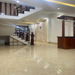 Cho thuê nhà 3 tầng đường Thanh Lương 10,Hòa Xuân,Đà Nẵng giá 13tr5