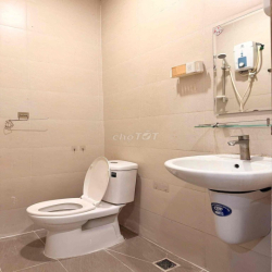 2 Không Gian Ngủ Duplex tách bếp Phan Xích Long