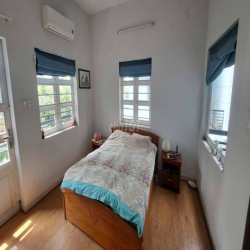 CHO THUÊ BIỆT THỰ ĐƯỜNG LƯƠNG ĐỊNH CỦA - KHU COMPOUND BẢO VỆ 24/24
