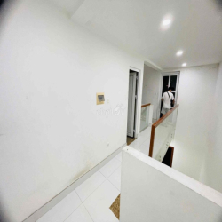 Cho Thuê Nhà Tân Quy Đông 2 Lầu 4PN