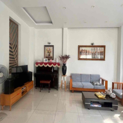 🚨LƯỚT QUA SẼ TIẾC! VILLA SÂN VƯỜN HIỆN ĐẠI!  KHU COMPOUND Q7! Ở VÀ VP