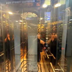 Cho Thuê Văn Phòng Làm Việc Nhà Mới Xây 5 lầu Có Thang Máy, hẽm xe tải