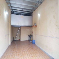 Nhà mặt đường 5 ngay ngã tư Như Quỳnh