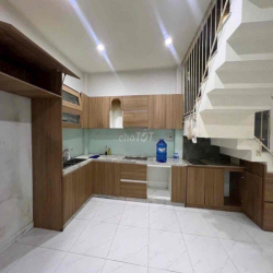 🏦 Nhàe mới NC nup hẻm Đường số 8 P11