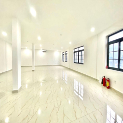 Cho thuê nhà Yên Thế, P.2, Q.TB, 7x18m, Trệt 4 Lầu, Thang Máy Giá 35tr