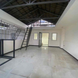 🏦 Nhàe mới NC nup hẻm Đường số 8 P11