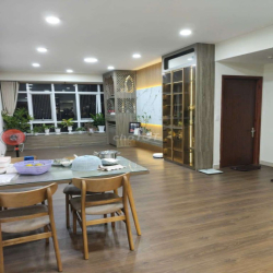cho thuê căn hộ chung cư Ngọc phương nam 3 phòng ngủ 