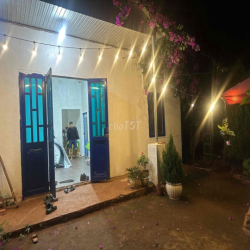 Cho Thuê Nhà và Đất 2.000m2
