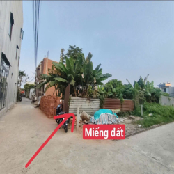 Chính chủ cho thuê 200m đất ngay Công Viên, ngã 3 đường, gần trường
