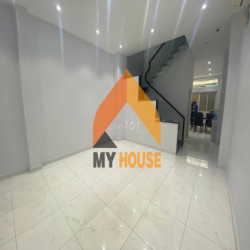 NHÀ PHỐ Q2 NGAY CẦU SG CÓ SÂN ĐỖ ÔTÔ 4PN NHÀ SẠCH ĐẸP NHƯ HÌNH