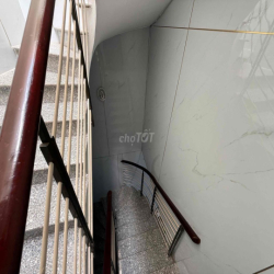 CHO THUÊ NHÀ MT VÕ THỊ NHỜ QUẬN 7, TRỆT 2 LẦU 3PN, 3 WC 38 TRIỆU/ TH