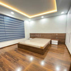 Cho thuê nhà khu compound Verosa Park trêt 2 lầu 3 phòng wc riêng