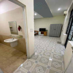 Chủ gửi Cho thuê nhà mới làm xong gồm 5 Phòng góc 2 mặt tiền ở Phường