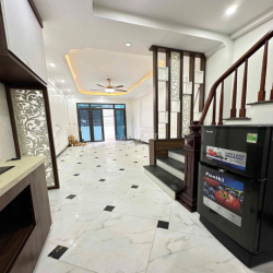 CHÍNH CHỦ CHO THUÊ NHÀ XUÂN ĐỈNH 45M 5 TẦNG 4PN FULL ĐỒ 10 TRIỆU