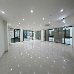 🏢 CHO THUÊ TÒA NHÀ VĂN PHÒNG MẶT TIỀN ĐƯỜNG CAO THẮNG, QUẬN 3