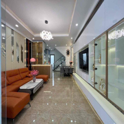 Cho thuê nhà đẹp tại KDC Tạ Ngọc Thảo, nhà đầy đủ nội thất , 4pn, 5WC
