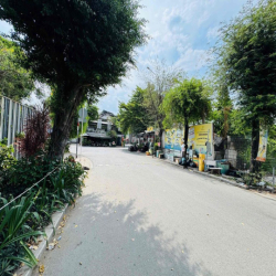 CHO THUÊ ĐẤT TRỐNG QUẬN 7, DT 8X30M 30 TRIỆU/ THÁNG