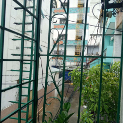 Gần sân bay, Gần chợ PVH  đường Lê Văn Sỹ.
