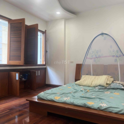 Cần cho thuê nhà làm văn phòng Trần Duy Hưng. S60m, 5t, mt5 giá 35tr