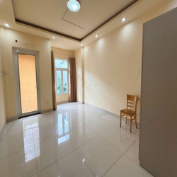 CHO THUÊ NHÀ PHỐ AN PHÚ - Ô TÔ TRONG NHÀ - 5 PHÒNG - 5WC