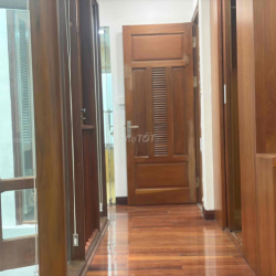 Cần cho thuê nhà làm văn phòng Trần Duy Hưng. S60m, 5t, mt5 giá 35tr