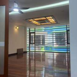 Cần cho thuê nhà làm văn phòng Trần Duy Hưng. S60m, 5t, mt5 giá 35tr