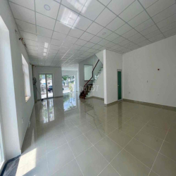 Cho thuê nhà kinh doanh mặt tiền đường đường Liên phường