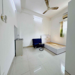 Studio Cửa Sổ - Lý Thái Tổ Quận 3 - Gần Vòng Xoay - Full Nội Thất