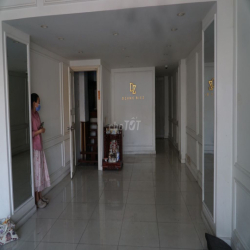 Cho thuê nhà nguyên căn chính chủ mặt tiền 60m2 đường 3/2 quận 10