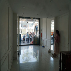 Cho thuê nhà nguyên căn chính chủ mặt tiền 60m2 đường 3/2 quận 10