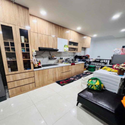 NHÀ PHỐ TL15. TRỆT 3 LẦU 4PN 6WC. ĐƯỜNG 10M