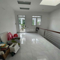 NHÀ MẶT TIỀN AN HỘI - GẦN CHỢ THẠCH ĐÀ 3PN RỘNG