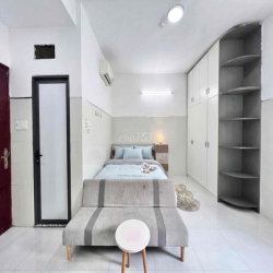 Cho Thuê Phòng Có Cửa Sổ Lớn - Thang Máy - Đầy Đủ Nội Thất