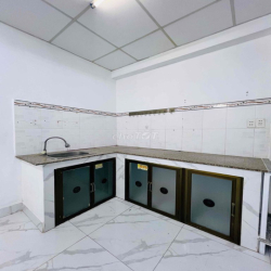 Cho Thuê Nhà Nguyên Căn DT 4x17 1Trệt 1Lửng 2Pn 1Wc Sân Xe Máy Hẻm Tải